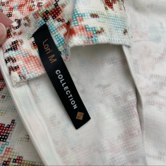 LORI M COLLECTION|Back cut out dress,design looks like pixelated cherry blossoms - Picture 13 of 14